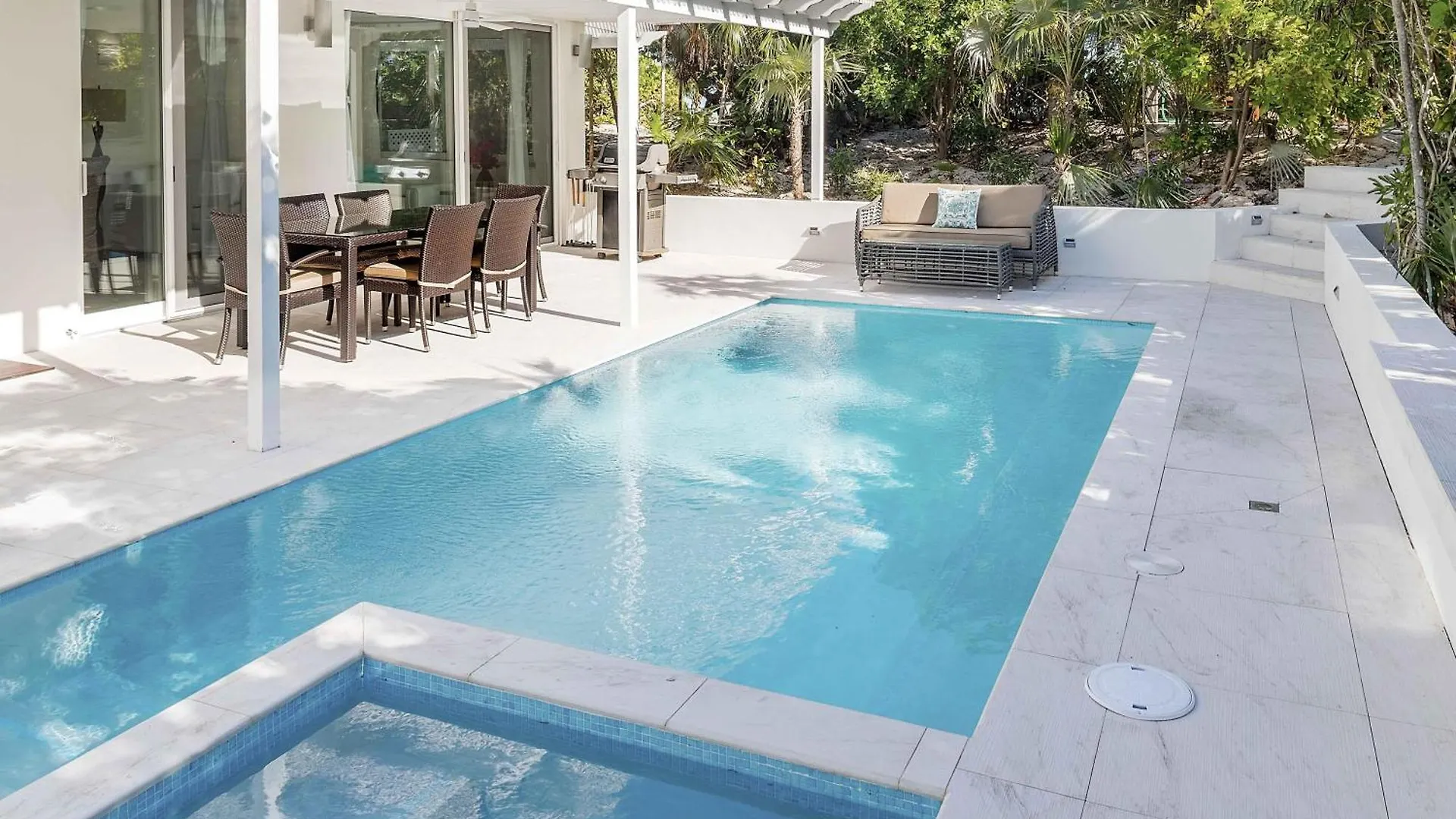 Villa Esencia Premiere Plus Long Bay Islas Turks y Caicos